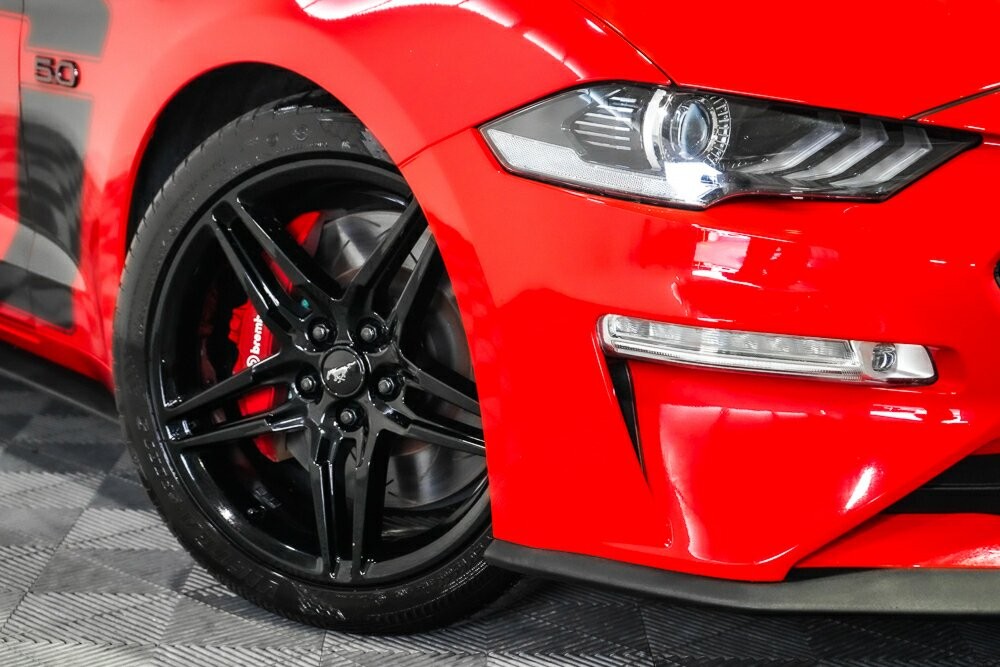 Ford Mustang image 2