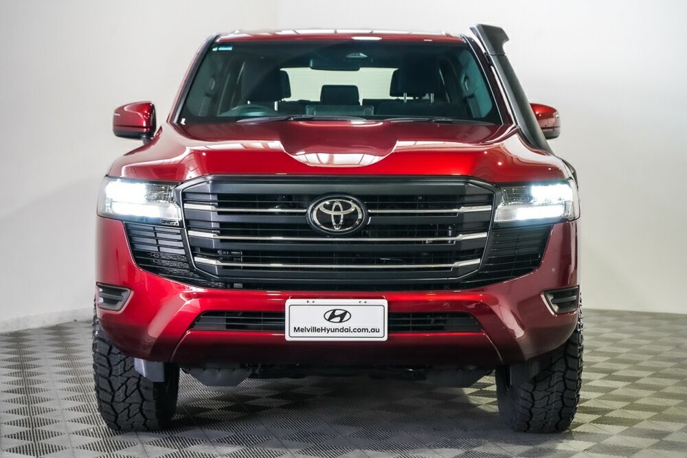 Toyota Landcruiser image 3