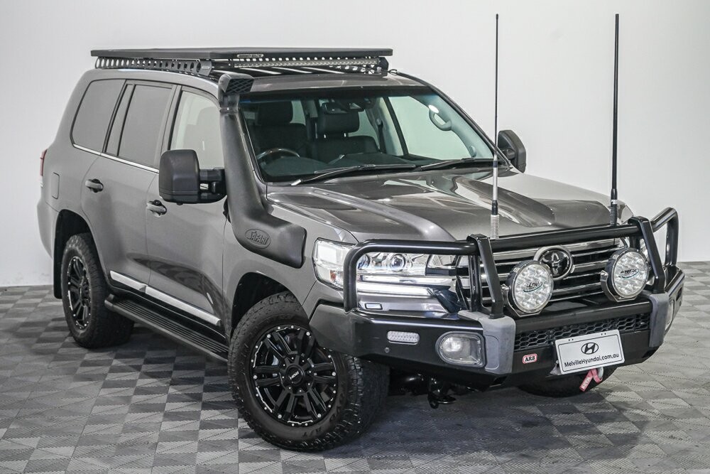 Toyota Landcruiser image 1
