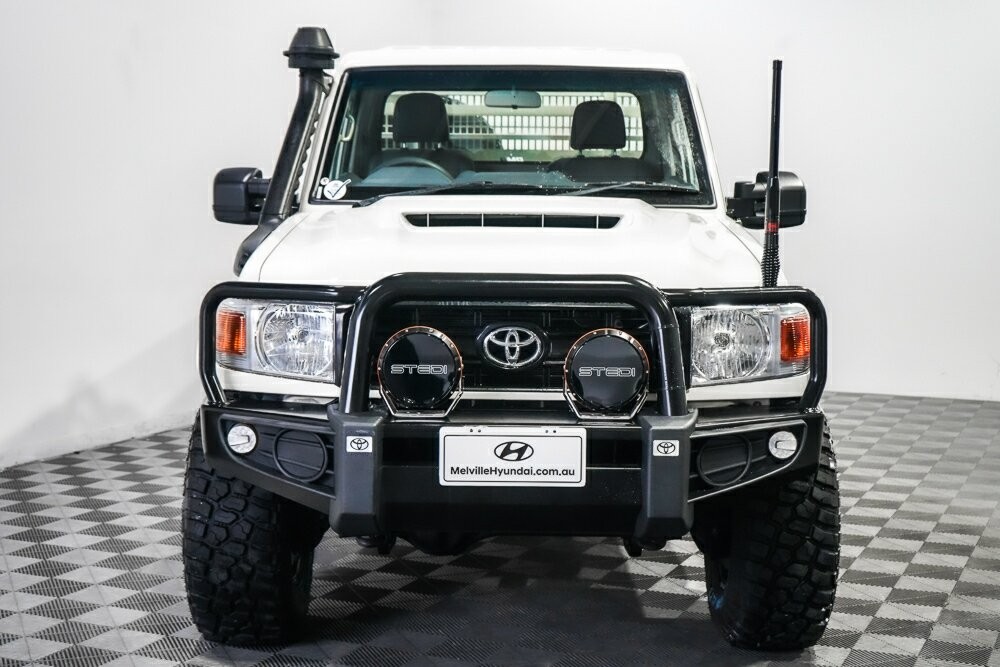 Toyota Landcruiser image 3