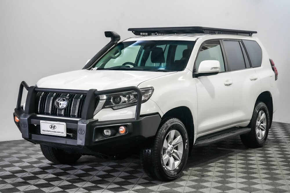 Toyota Landcruiser Prado image 4