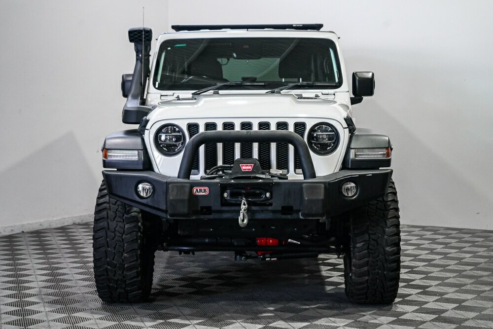 Jeep Wrangler image 3