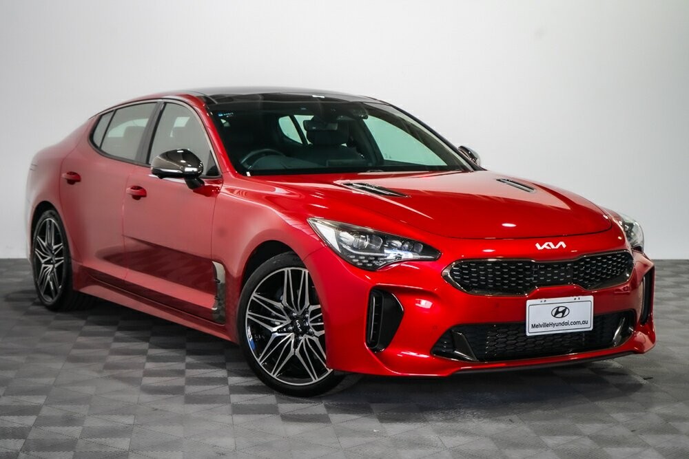 Kia Stinger image 1