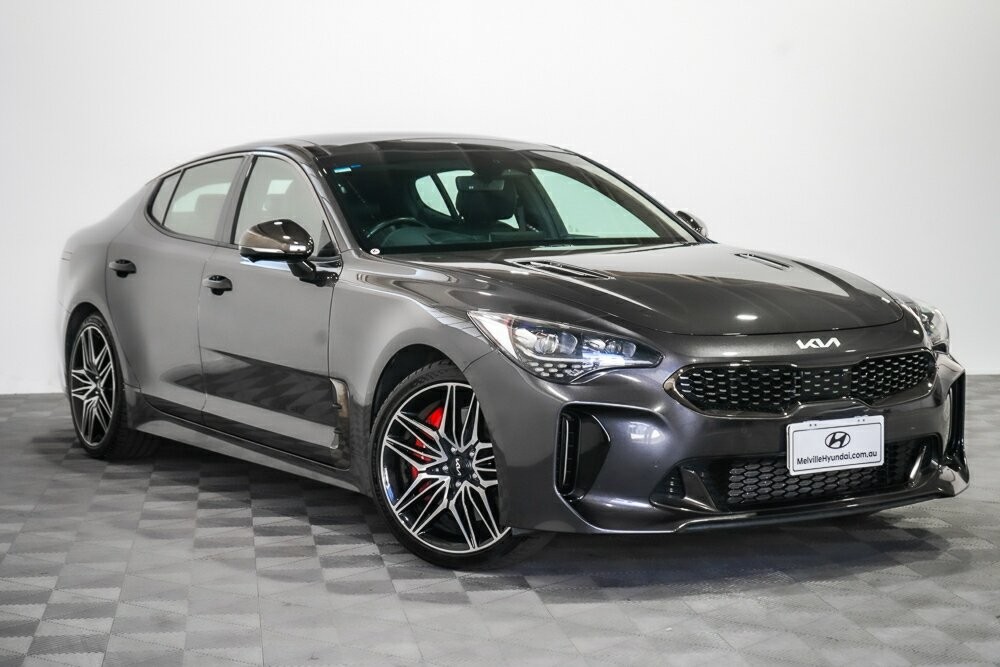 Kia Stinger image 1