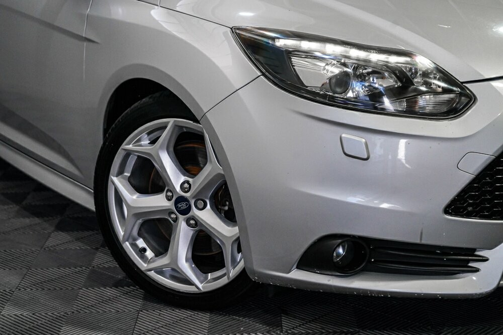 Ford Focus image 2