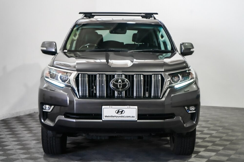 Toyota Landcruiser Prado image 3