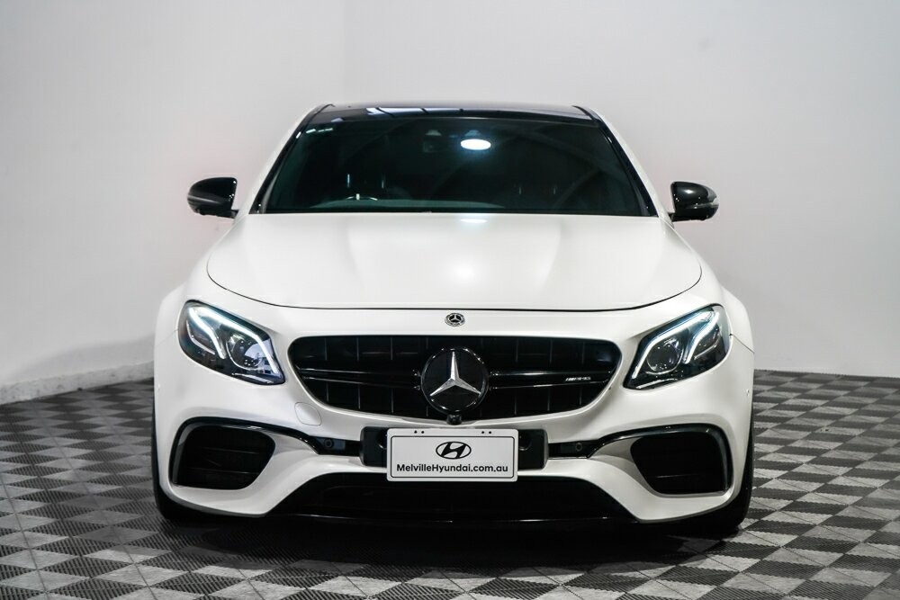 Mercedes Benz E-class image 3