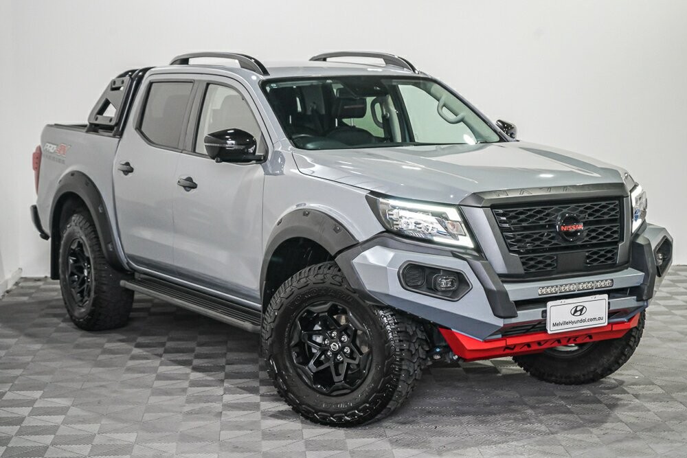 Nissan Navara image 1
