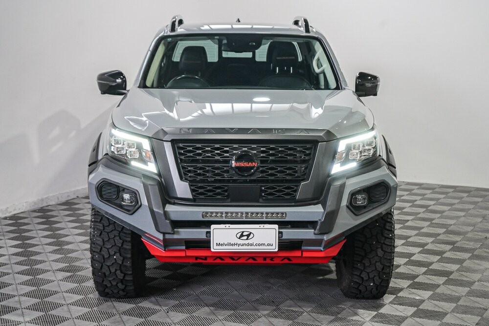 Nissan Navara image 3