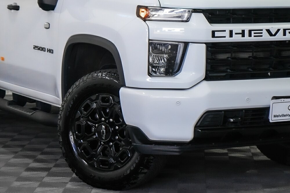 Chevrolet Silverado Hd image 2