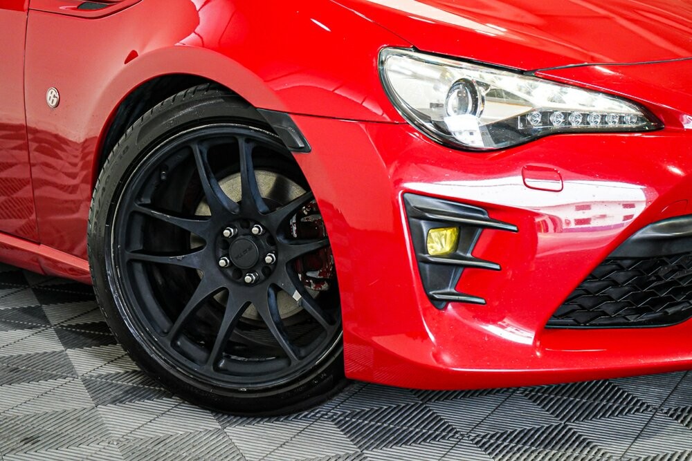 Toyota 86 image 2