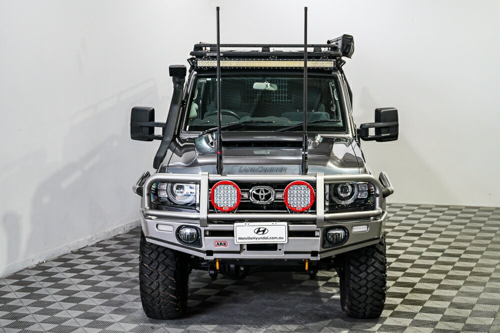 Toyota Landcruiser image 3