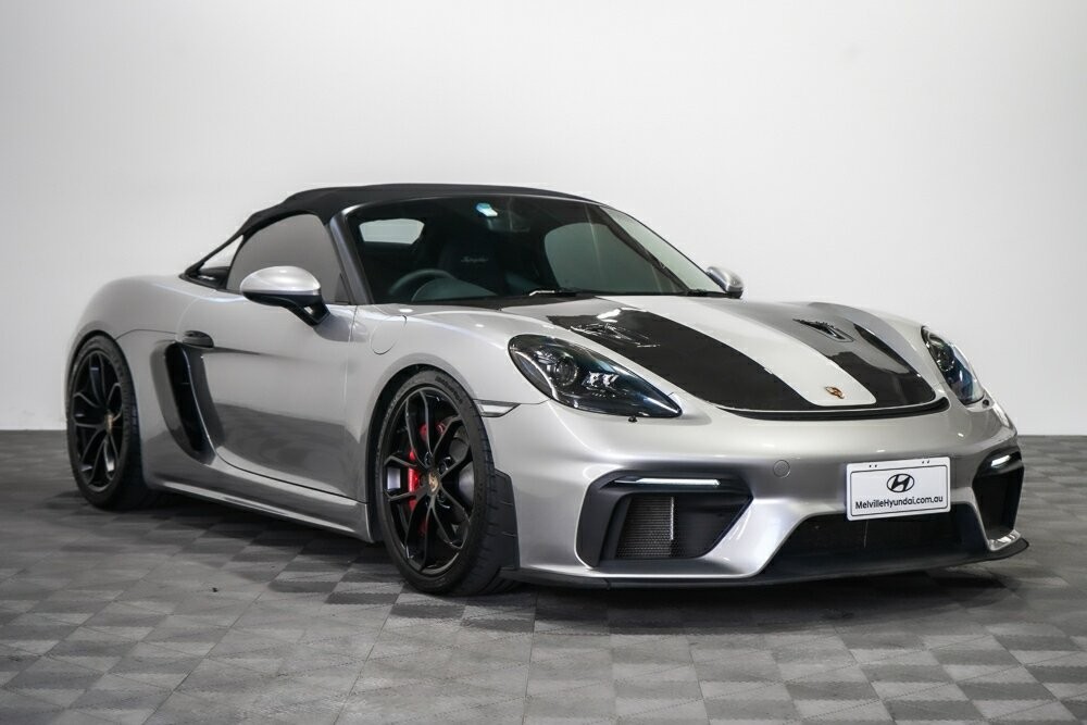 Porsche 718 image 2