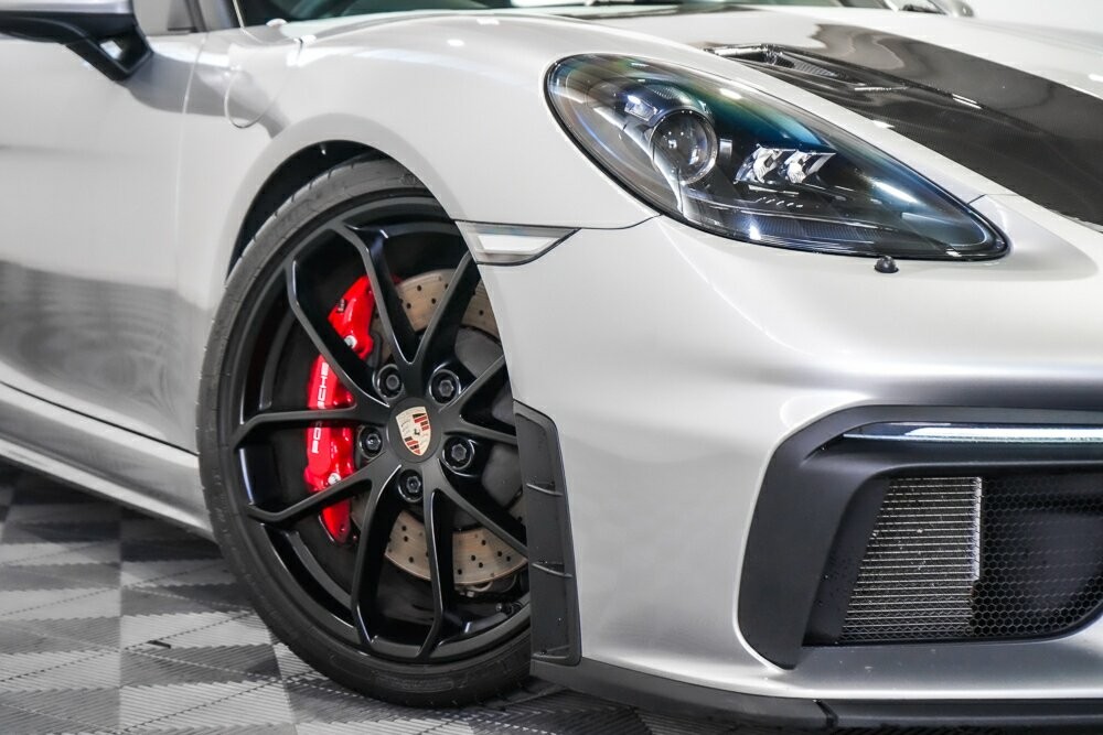 Porsche 718 image 3