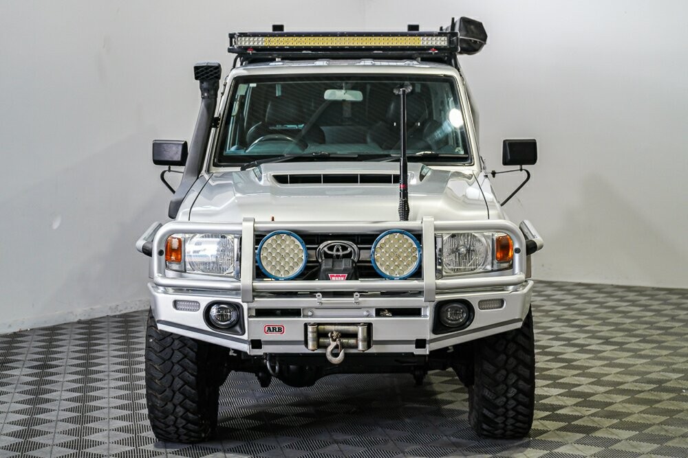 Toyota Landcruiser image 3