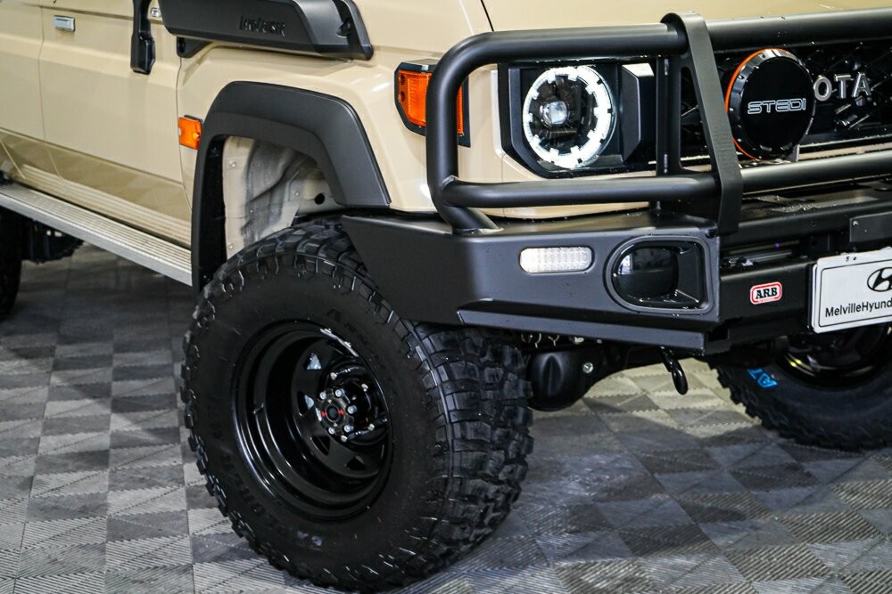 Toyota Landcruiser image 2