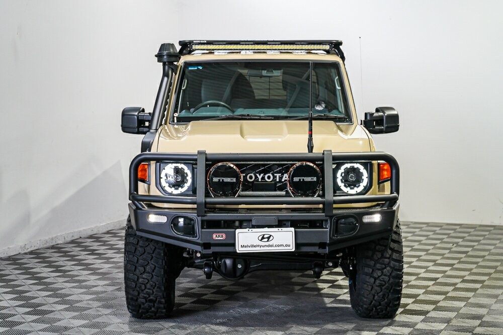 Toyota Landcruiser image 3