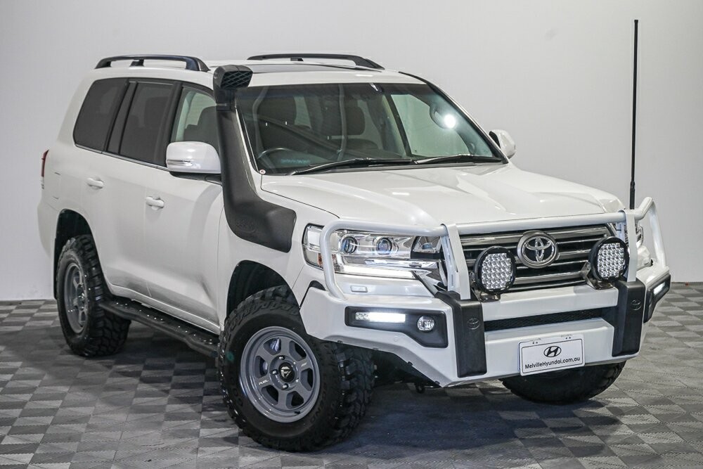Toyota Landcruiser image 1