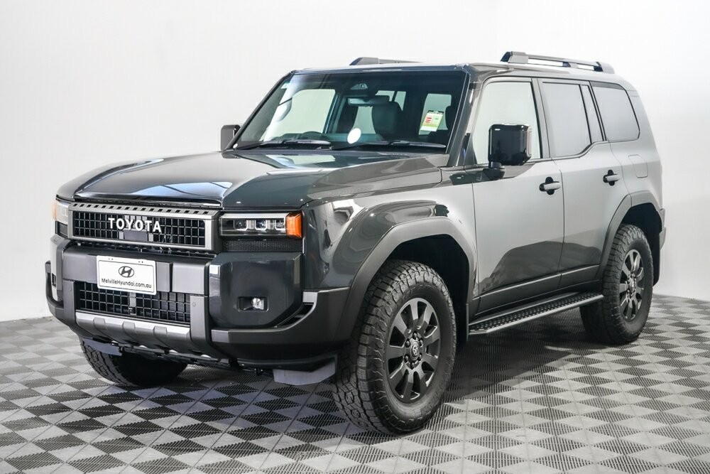 Toyota Landcruiser Prado image 4
