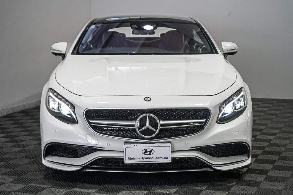 Mercedes Benz S-class image 3