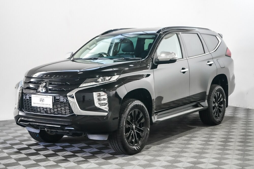 Mitsubishi Pajero Sport image 4