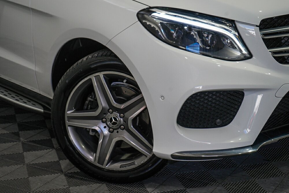 Mercedes Benz Gle-class image 2