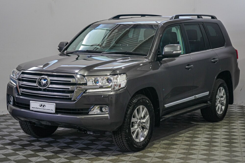 Toyota Landcruiser image 3