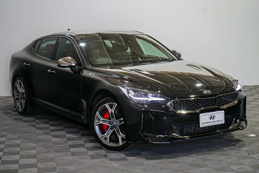 Kia Stinger image 1