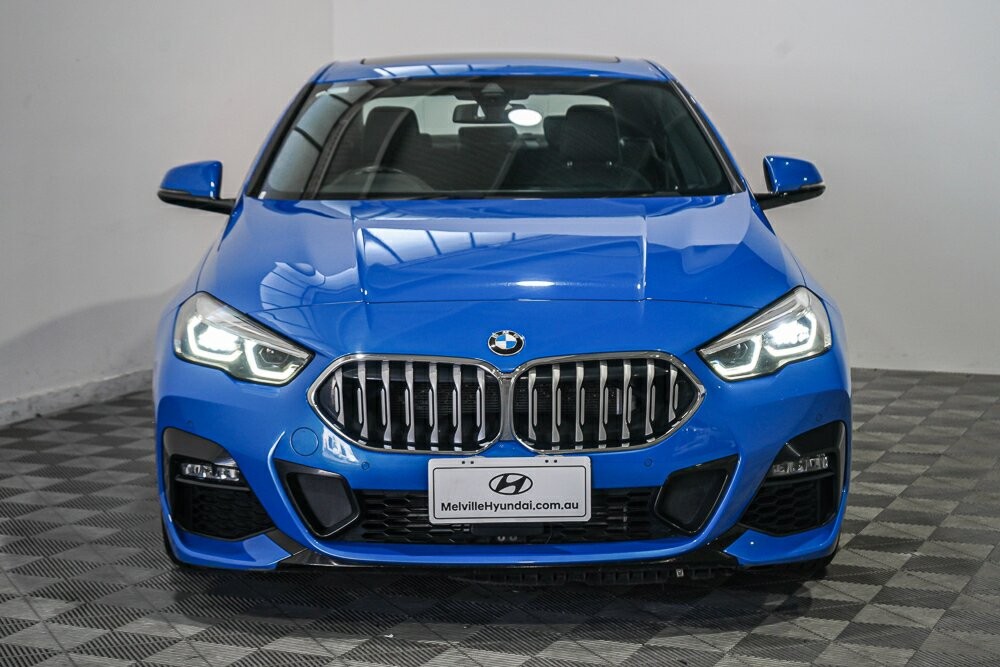 BMW 2 Series image 2