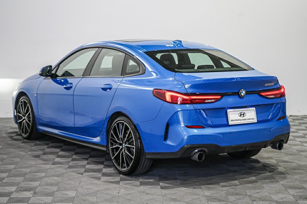 BMW 2 Series image 4