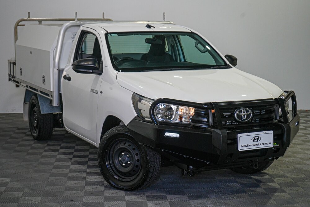Toyota Hilux image 1