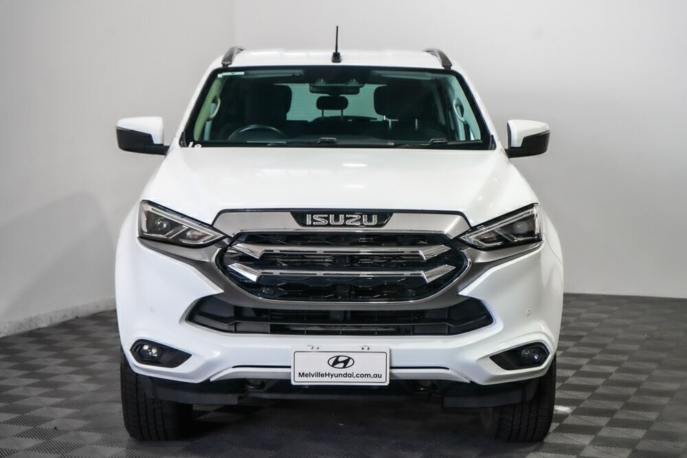 Isuzu Mu-x image 3