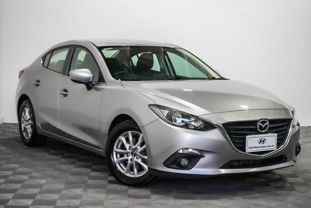 Mazda 3 image 1