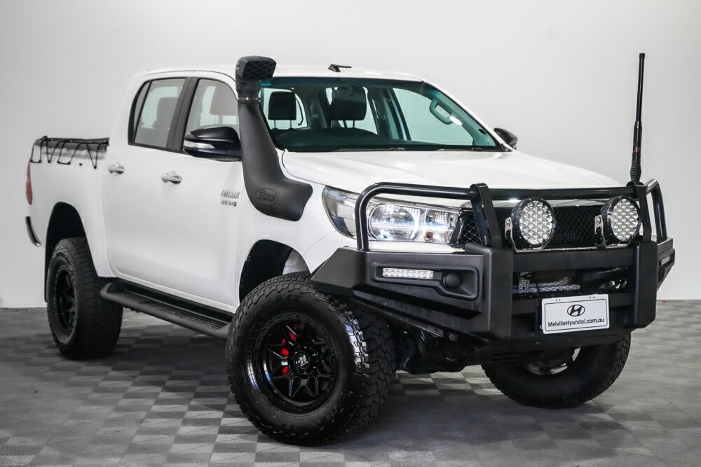Toyota Hilux image 1