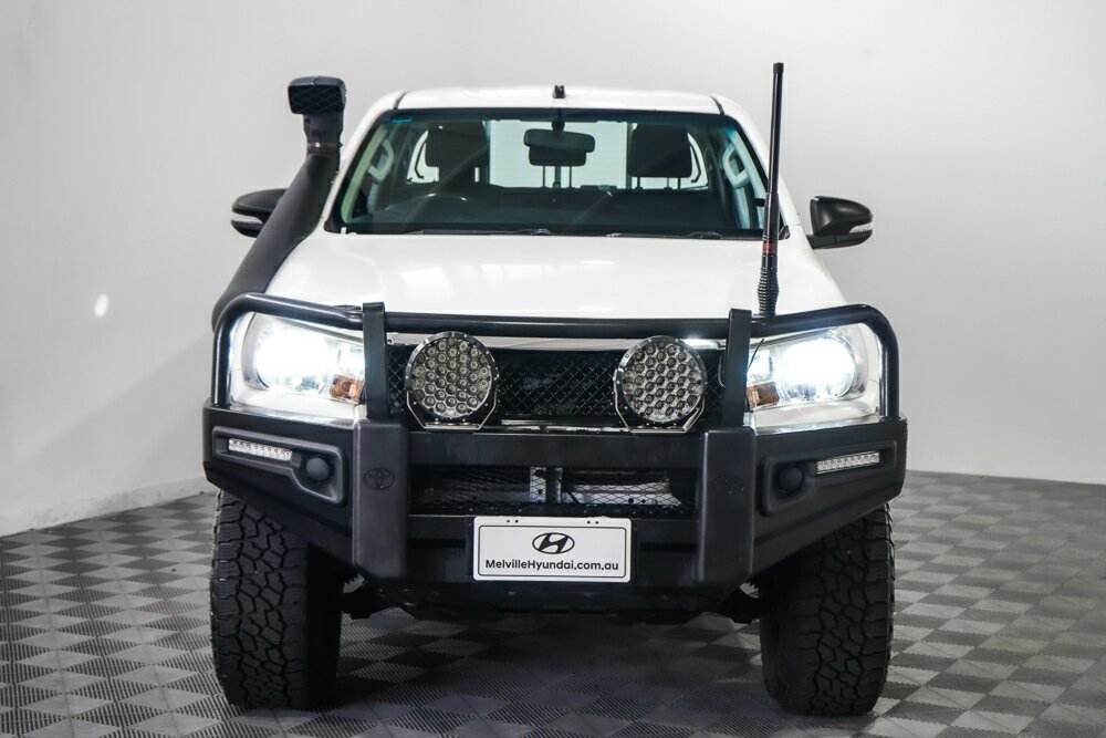 Toyota Hilux image 3