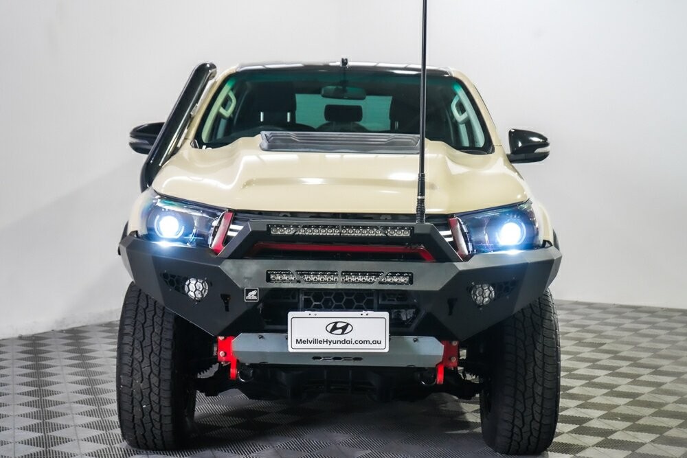 Toyota Hilux image 3