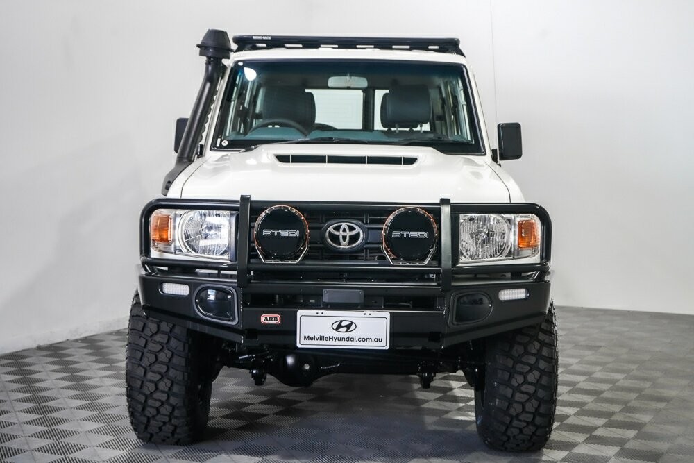 Toyota Landcruiser image 4