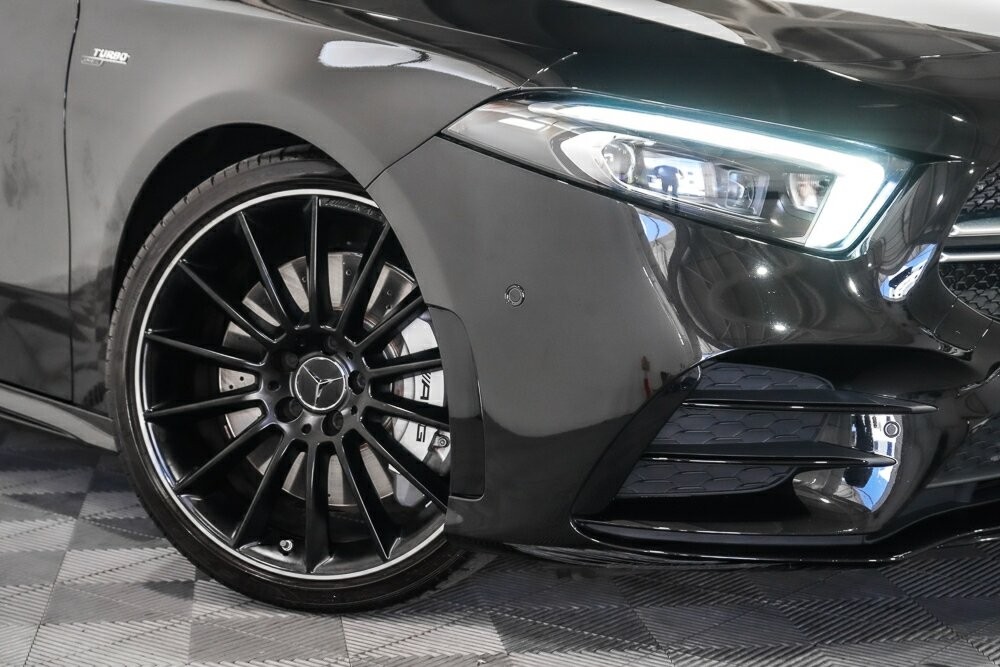 Mercedes Benz A-class image 2