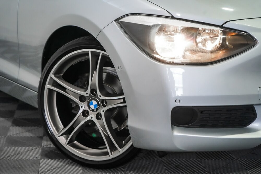 BMW 1 Series image 2