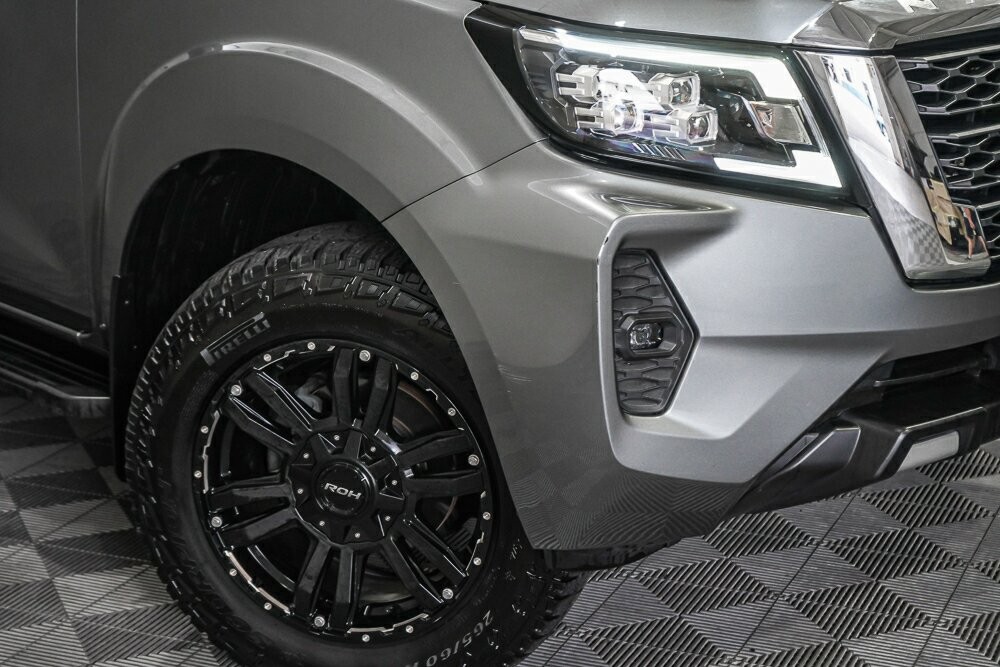 Nissan Navara image 2