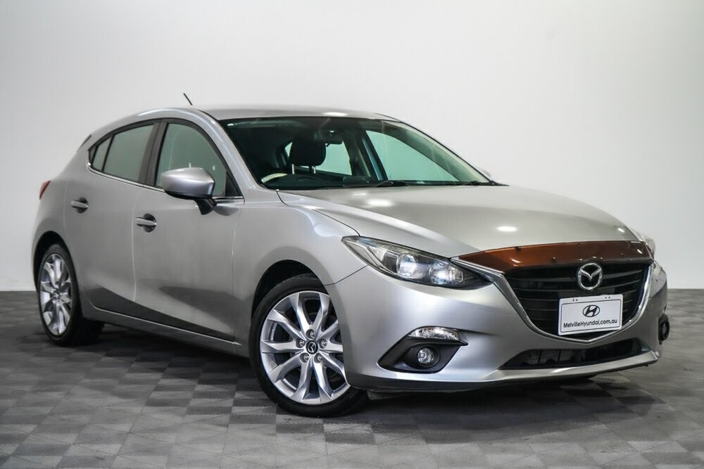 Mazda 3 image 1