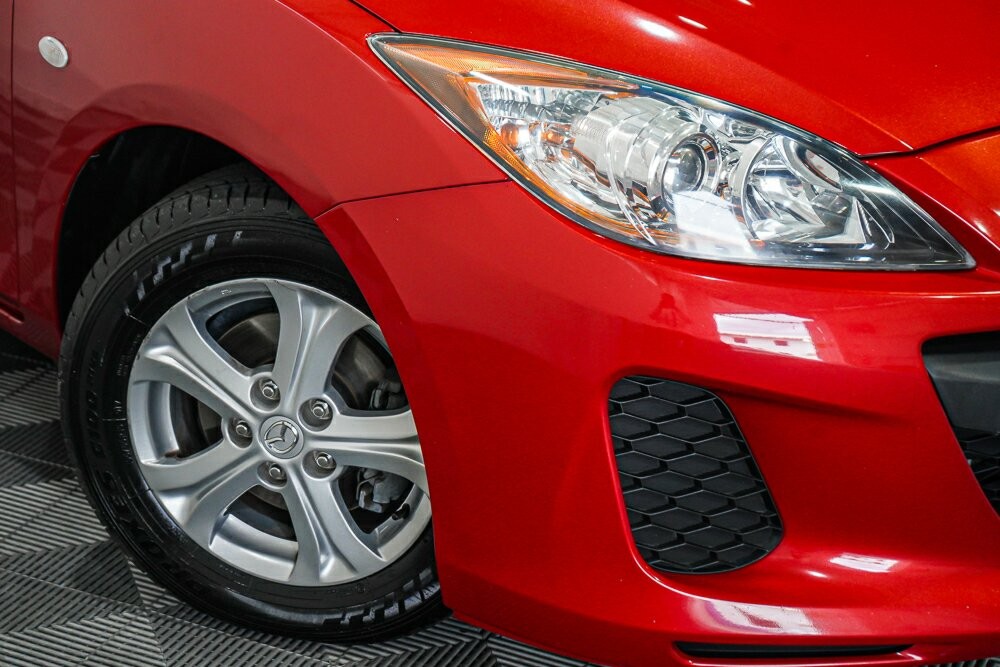 Mazda 3 image 2