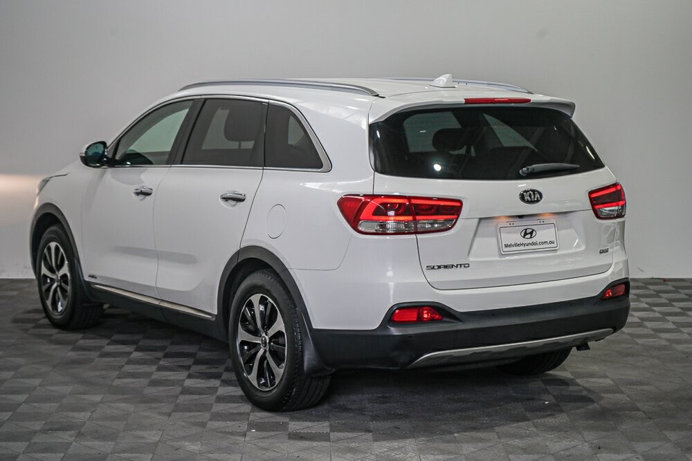 Kia Sorento image 3