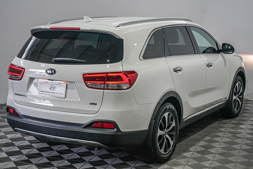 Kia Sorento image 4