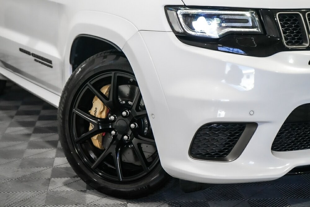 Jeep Grand Cherokee image 2