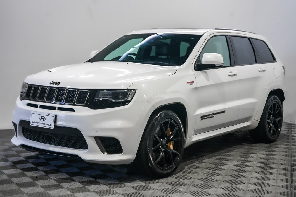 Jeep Grand Cherokee image 4