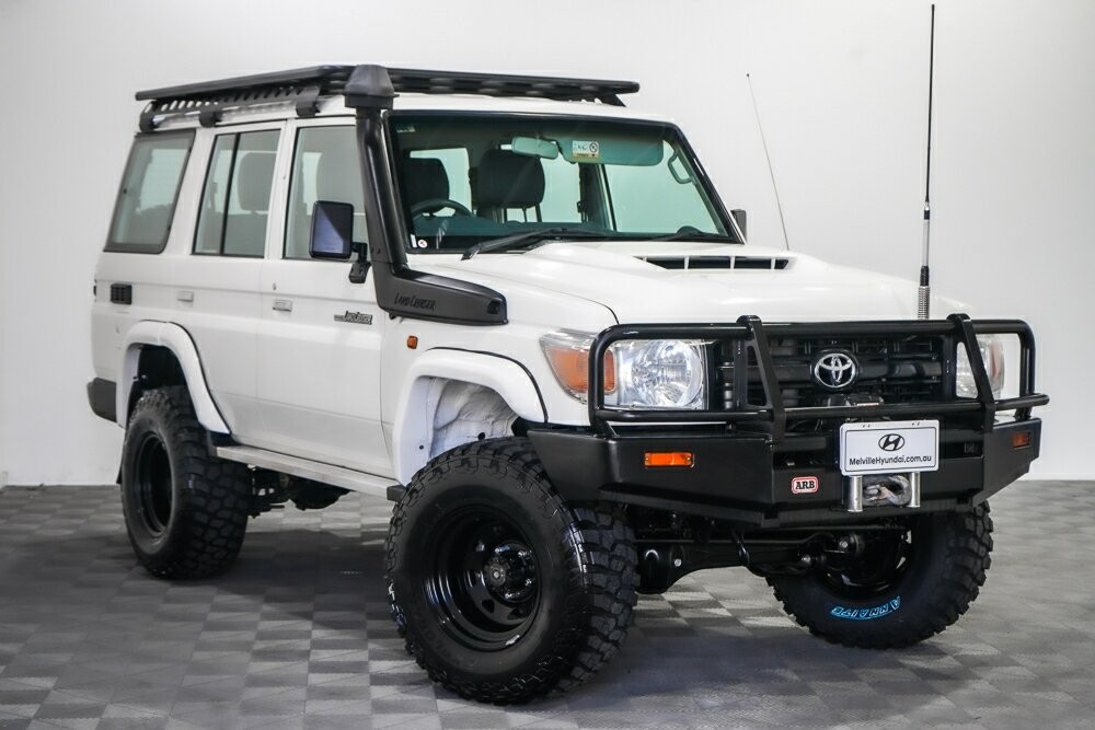 Toyota Landcruiser image 1