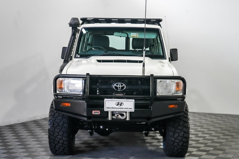 Toyota Landcruiser image 3
