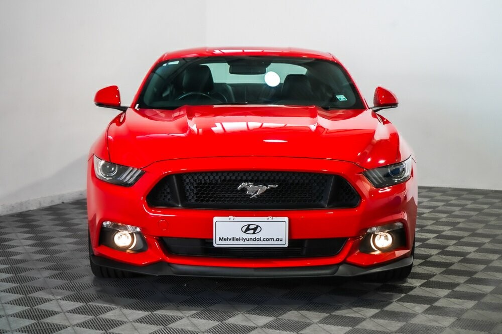 Ford Mustang image 4