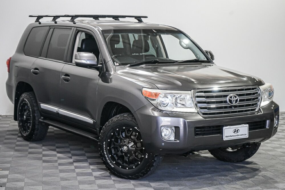 Toyota Landcruiser image 1